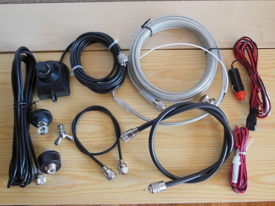 4m-coax-Med PL259+ LC27/10 Plugg                         Kr 150,-
Antennefot-Base + Base-Vinge-M a                            Kr 150,-
Vingemutter/Bolt                                                     Kr  40,-
Bakluke-Ant-Fot-Feste-4m-coax-PL259                      Kr 150,-
Mellom-Kabel-RG58-0,60m- Kr 60,-  0,90m                Kr  60,-
Mellom-Kabel-RG213-0,60mKr 70,-   0,90m                Kr  75,-
Telecom-Spes-Kabel-4m-PL259+PL259Base-               Kr 250,-
Strømkabel-3pins-plugg+Siggar-Plugg-                        Kr150,-
Strømkabel-m-sikkringsholder-                                   Kr 50,-
+ Porto: ( Coax-Plugger fra Kr 20,-stk)Allt i mikrofonplugger;
4-5-6-7-8pins også chasiss-Dinnplugger 5-8pins; Skøtestykker-BNC-TNC-+Overganger-Sikkringer-DC-Plugger; Mye Mer;
epost;odderiks@online.no