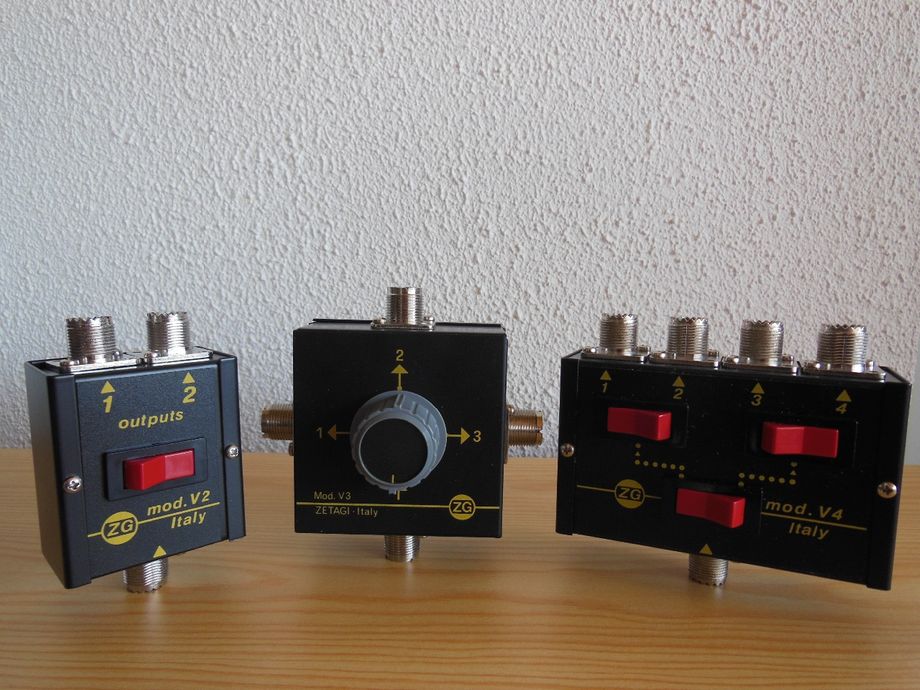 ZETAGI-V2-0-30Mhz-50-Ohm-500Watt-AM/FM;Dimm;105x60x38m;Vekt;0,2Kg;Kr250,-
ZETAGI-V3-0-500Mhz-50 Ohm;2KW/SSB-Dimm;110x110x65mm;Vekt;0,35Kg;Kr350,-
ZETAGI-V4-0-30Mhz-500Watt-AM/FM;Dimm;105x100x38mm;Vekt;0,35Kg;Kr400,-+Porto;Brev-Stk-;Kr55,- Kontakt;epost;odderiks@online.no