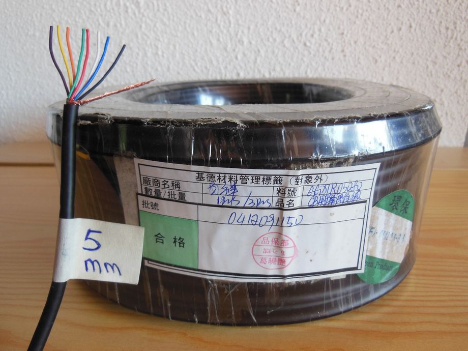 MIKROFON KABEL- 8 LEDERE + SKJERM-DIAMETER-5mm;
Kr 50,- Pr.Meter+Porto;
Kontakt;epost;odderiks@online.no